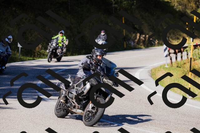 202509201121-_04A0651_c3