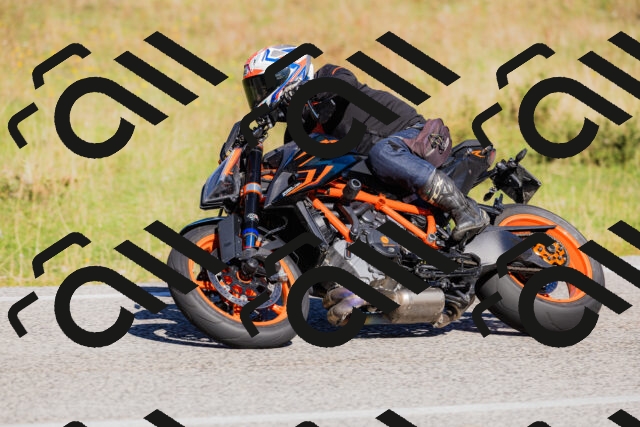 202509201122-_04A0676_c3