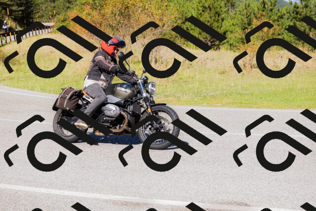 202509201123-_04A0695_c3