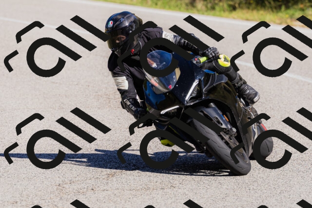 202509201125-_04A0727_c3