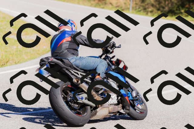 202509201125-_04A0735_c3