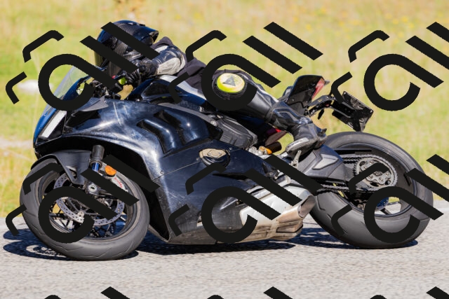 202509201127-_04A0761_c3