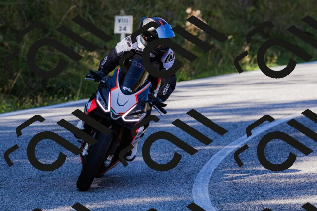 202509201127-_04A0765_c3