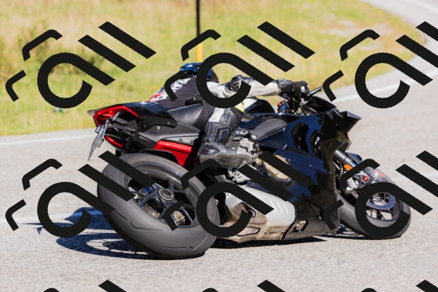 202509201128-_04A0771_c3