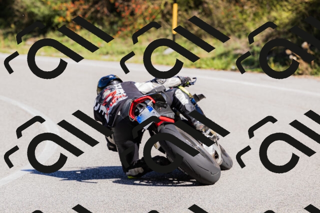 202509201128-_04A0773_c3