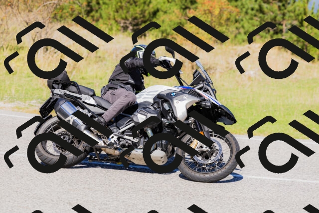 202509201131-_04A0800_c3