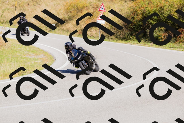 202509201132-_04A0825_c3