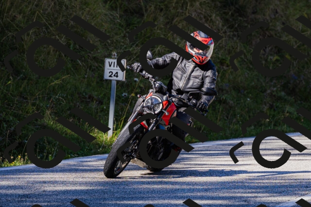 202509201133-_04A0831_c3