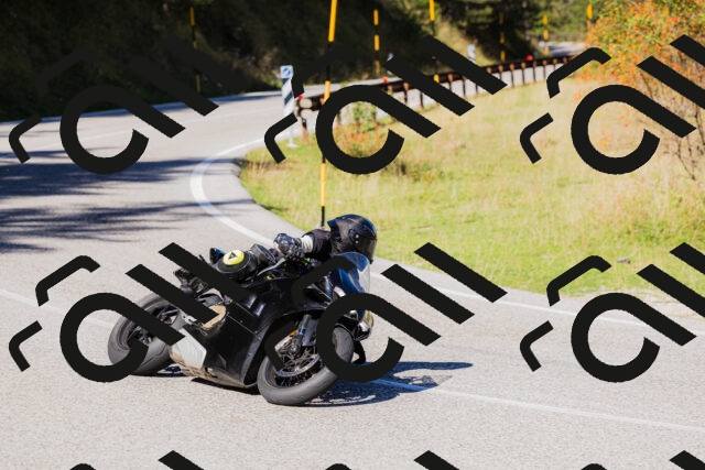 202509201133-_04A0836_c3