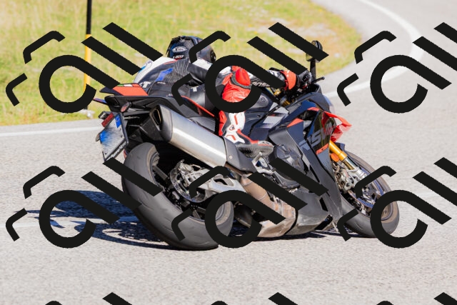 202509201134-_04A0847_c3