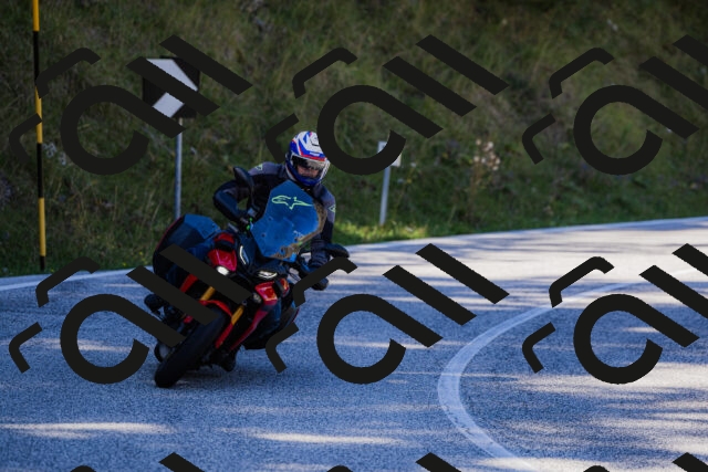 202509201135-_04A0856_c3