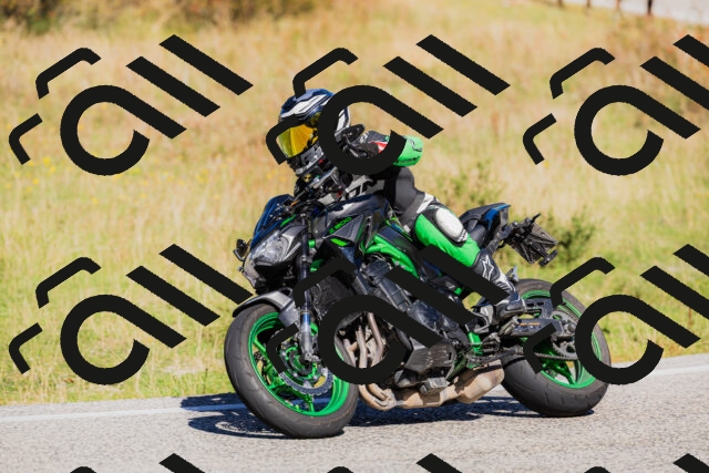 202509201139-_04A0878_c3