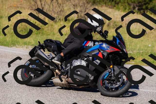 202509201140-_04A0886_c3