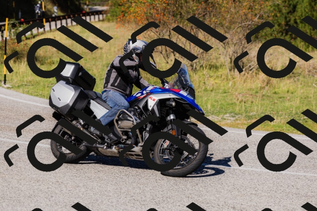 202509201140-_04A0894_c3