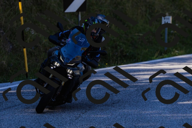 202509201140-_04A0895_c3