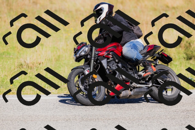 202509201141-_04A0902_c3