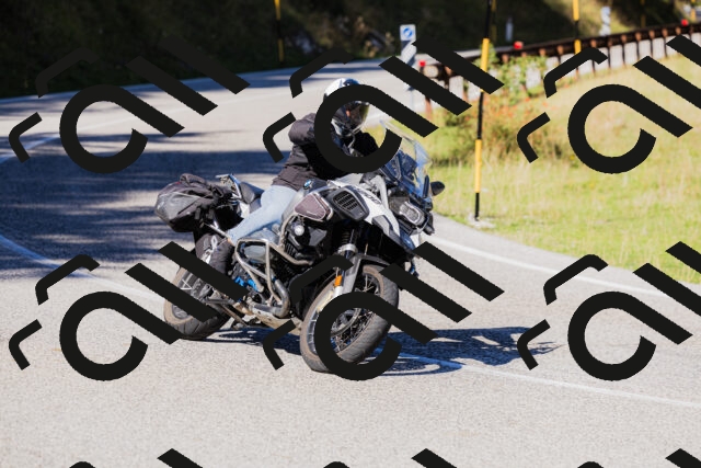 202509201144-_04A0915_c3