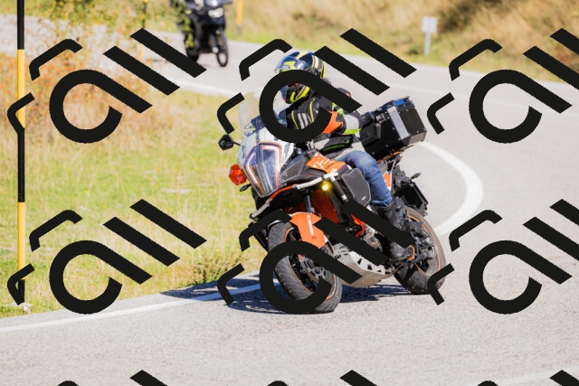 202509201148-_04A0928_c3