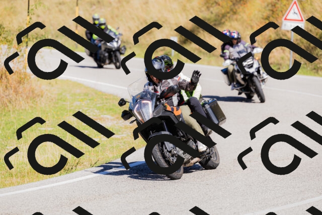 202509201150-_04A0954_c3