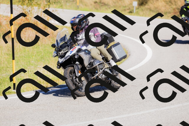 202509201150-_04A0956_c3