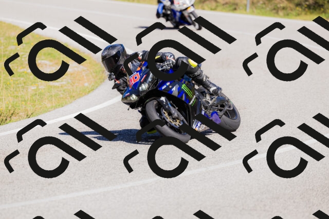 202509201150-_04A0962_c3