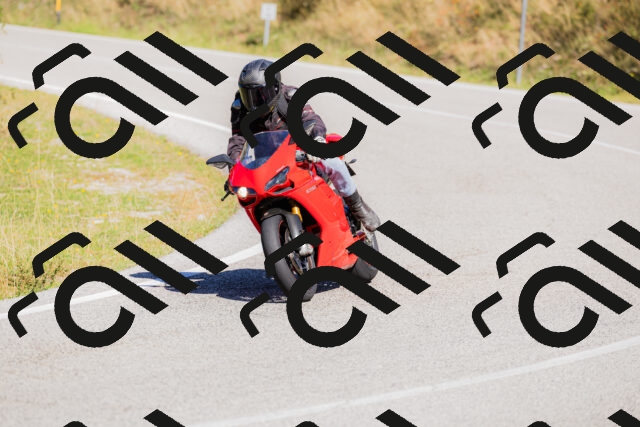 202509201151-_04A0981_c3