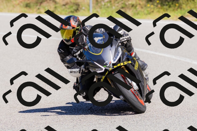 202509201153-_04A0995_c3