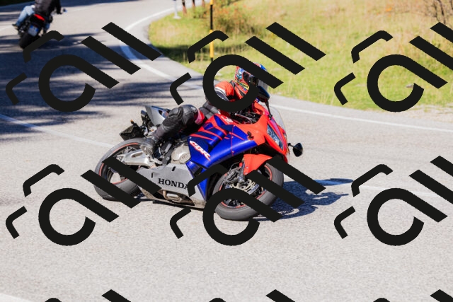 202509201157-_04A1040_c3