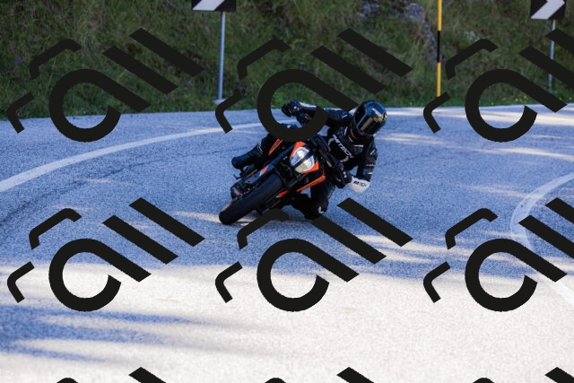 202509201158-_04A1047_c3