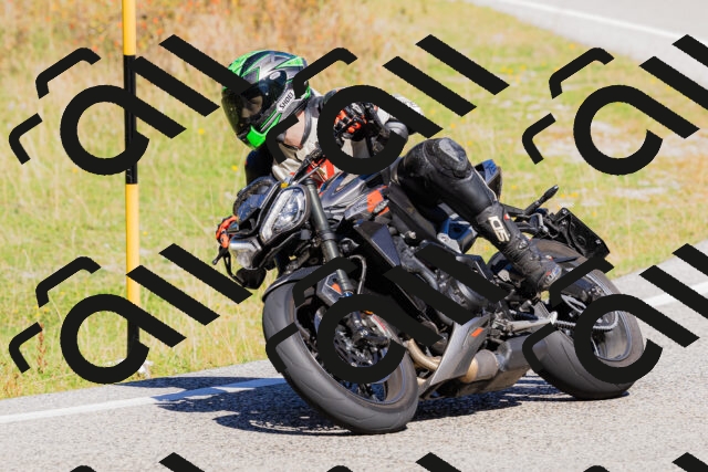 202509201159-_04A1079_c3