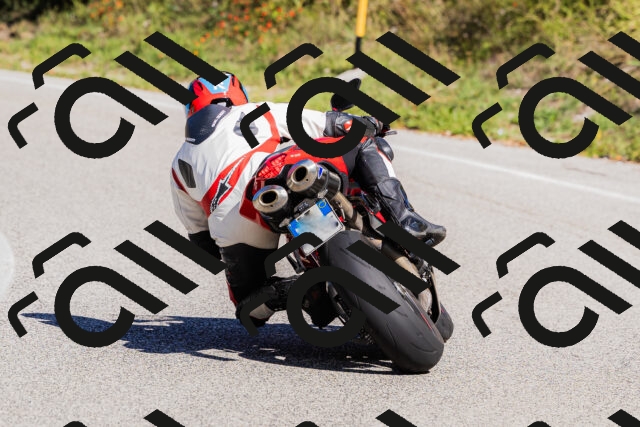 202509201200-_04A1099_c3