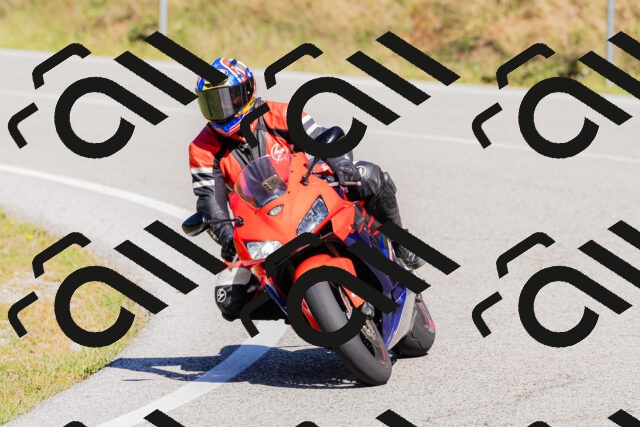 202509201207-_04A1197_c3