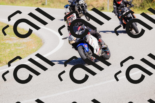 202509201209-_04A1212_c3