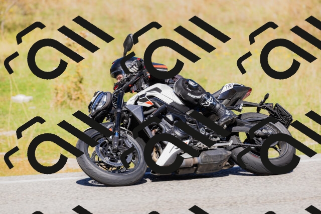 202509201209-_04A1226_c3