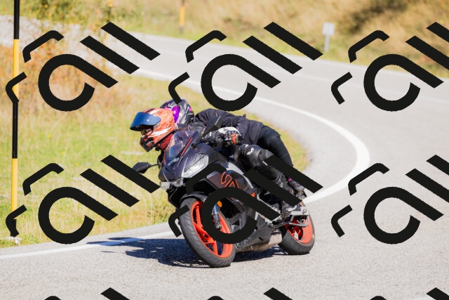 202509201210-_04A1229_c3