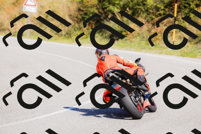 202509201210-_04A1238_c3