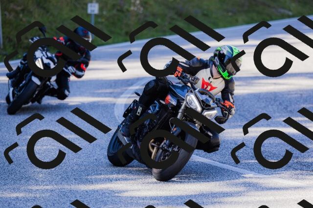 202509201210-_04A1241_c3