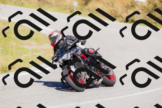 202509201218-_04A1304_c3