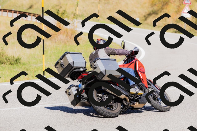 202509201222-_04A1316_c3