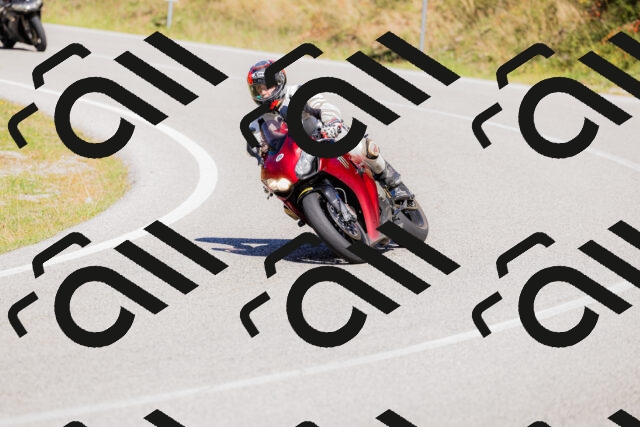 202509201228-_04A1366_c3