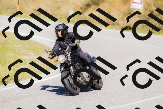 202509201233-_04A1400_c3