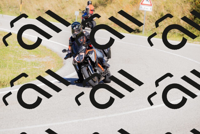 202509201235-_04A1418_c3