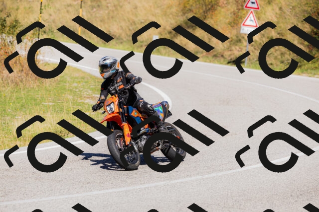 202509201235-_04A1432_c3