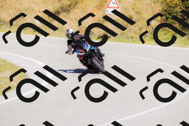 202509201238-_04A1440_c3