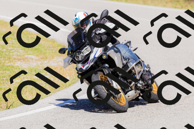 202509201238-_04A1448_c3