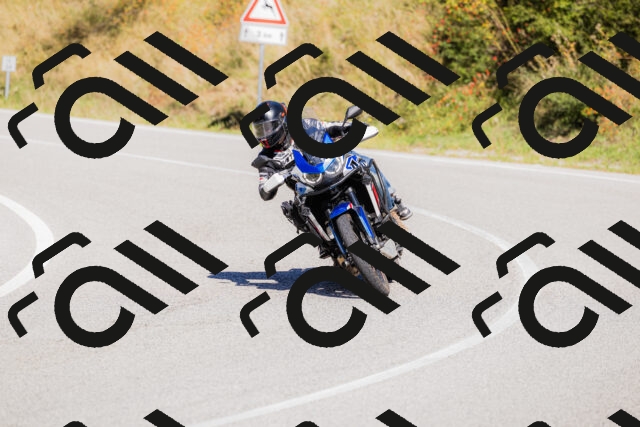 202509201238-_04A1455_c3