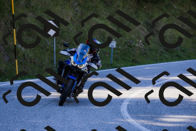 202509201241-_04A1468_c3