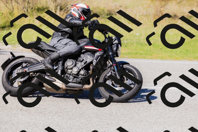 202509201243-_04A1511_c3