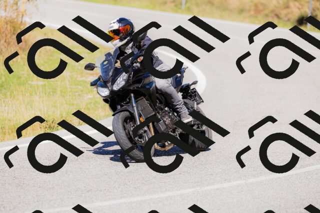 202509201300-_04A1632_c3