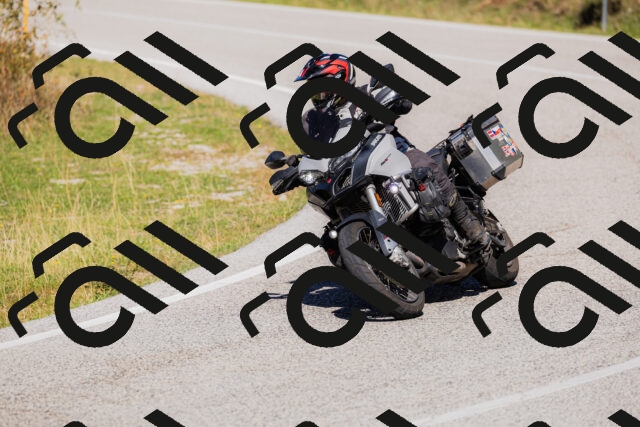 202509201302-_04A1653_c3